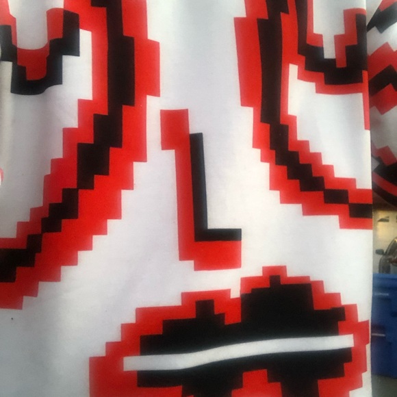 Red black white Devils sweater psychedelic pixel Drippy Zelpha Pixicuh size L - Picture 8 of 8